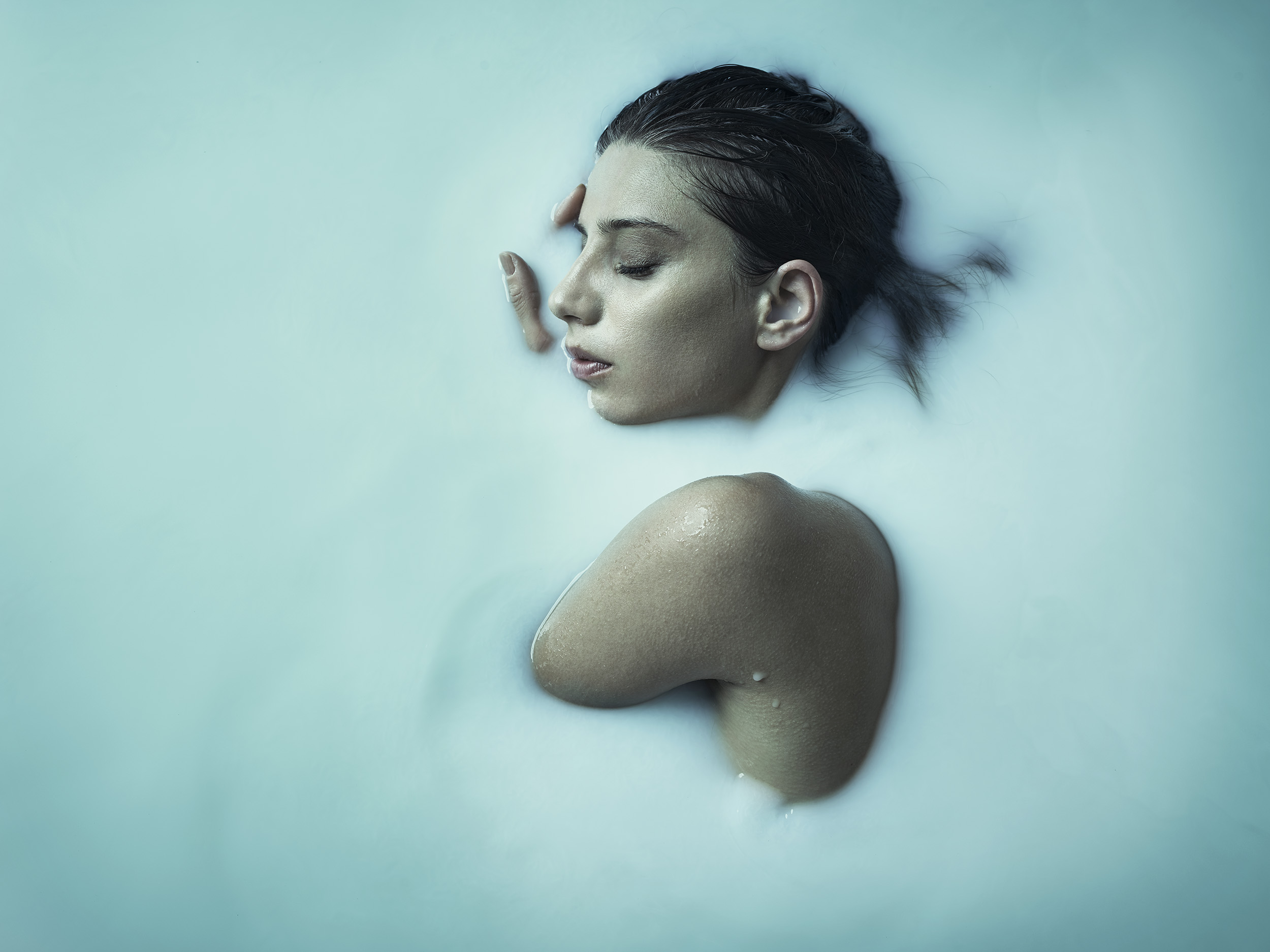 20181118_Angela_Sarafyan_Milk_0455_VF