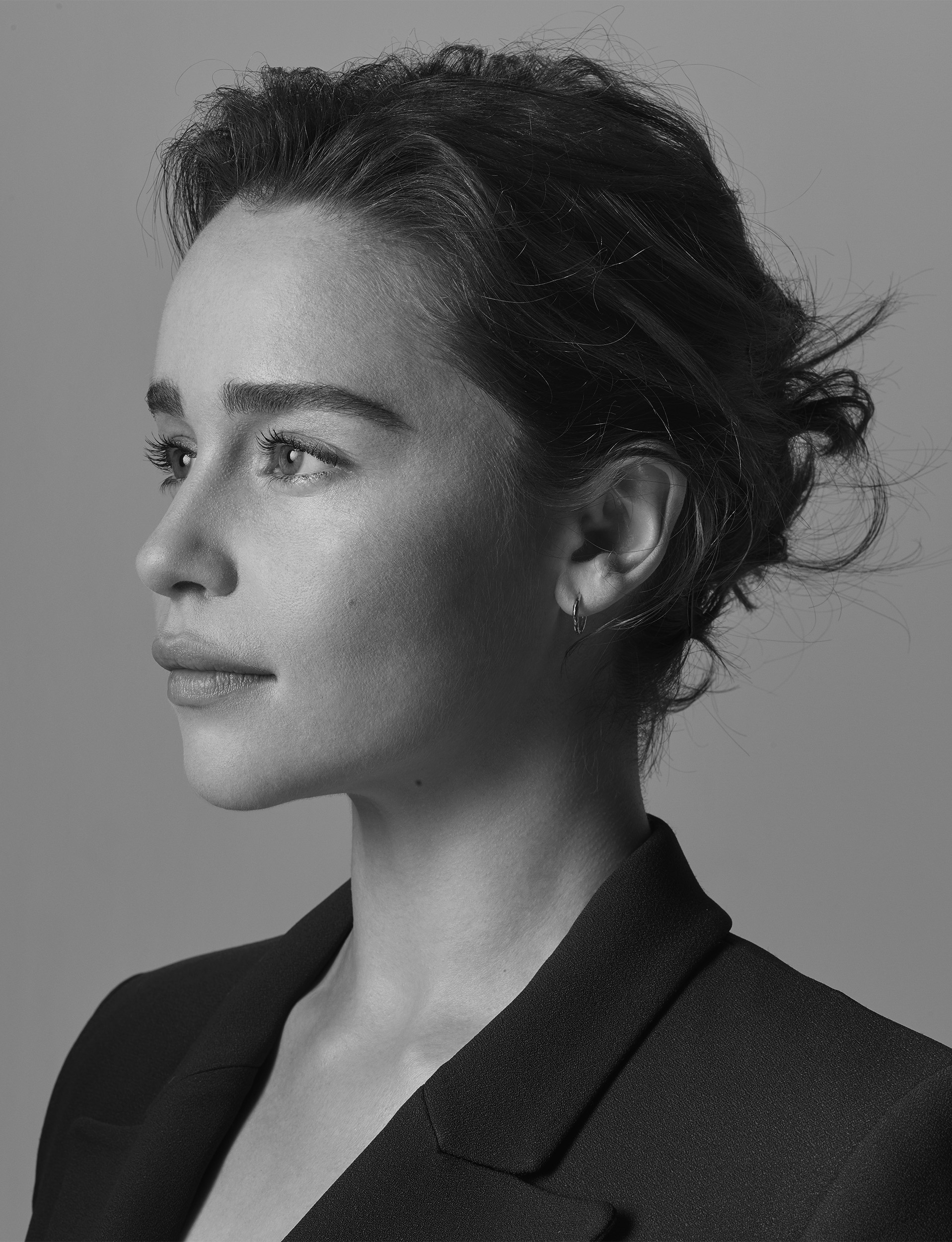 Emilia-Clarke-by-Robert-Ascroft-02