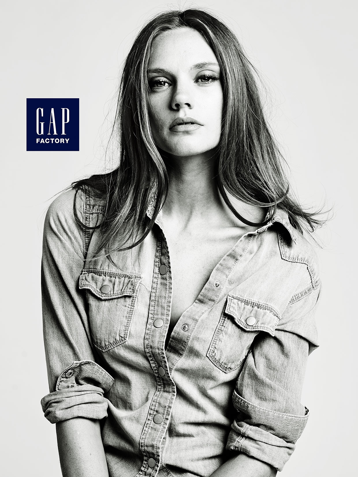 Gap-American-Woman-by-Robert-Ascroft