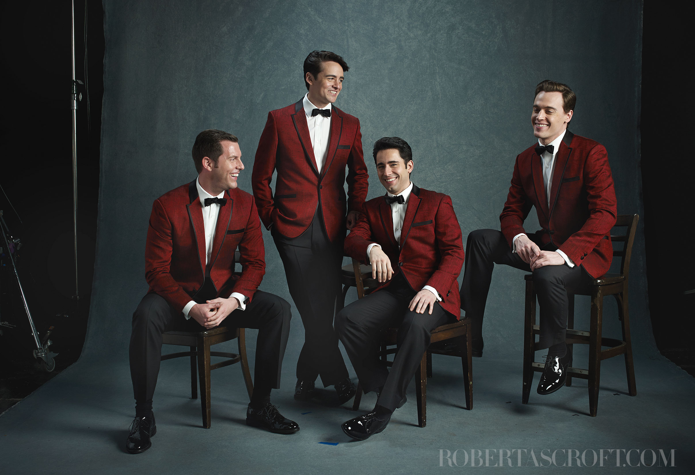 Jersey-Boys-by-Robert-Ascroft