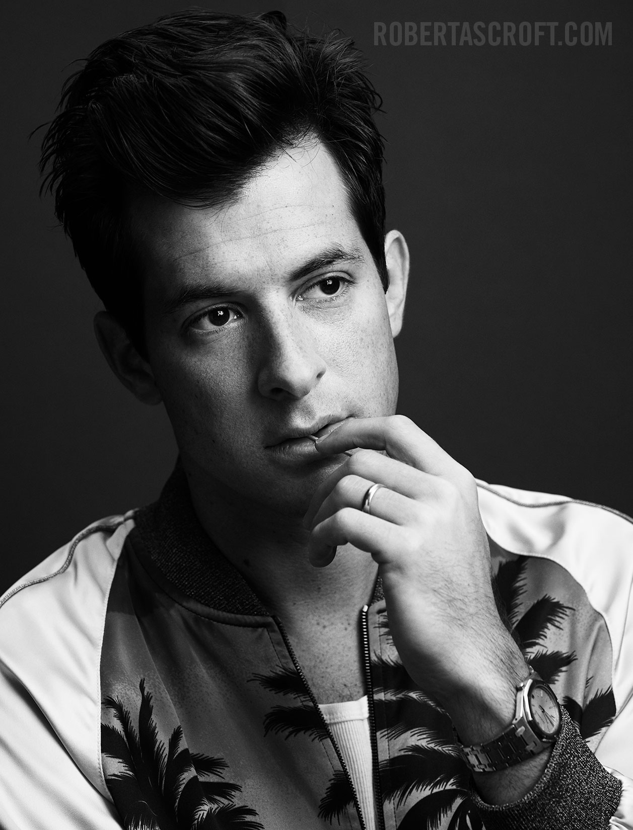 Mark-Ronson-by-Robert-Ascroft-02
