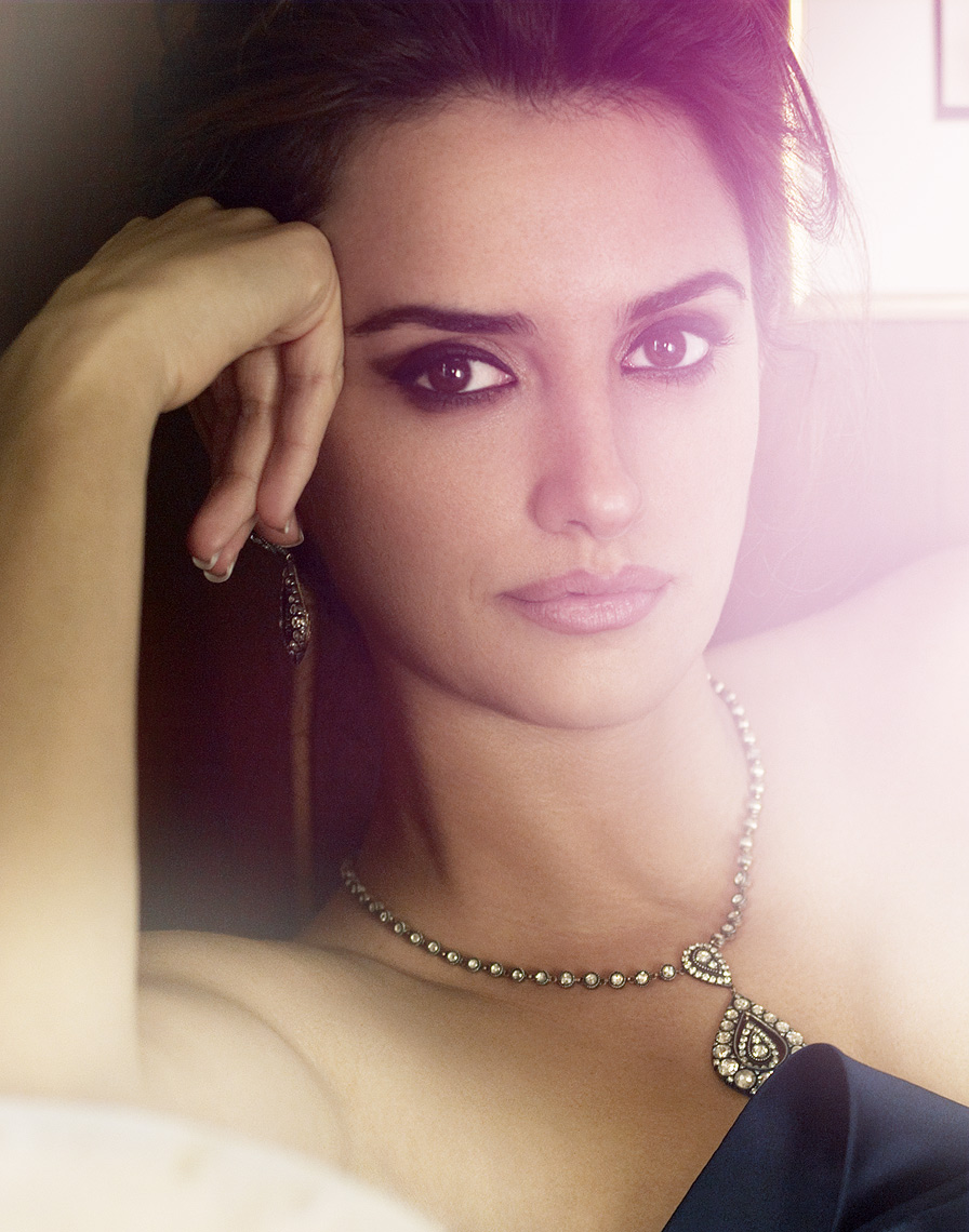 Penelope-Cruz-by-Robert-Ascroft-03.jpg