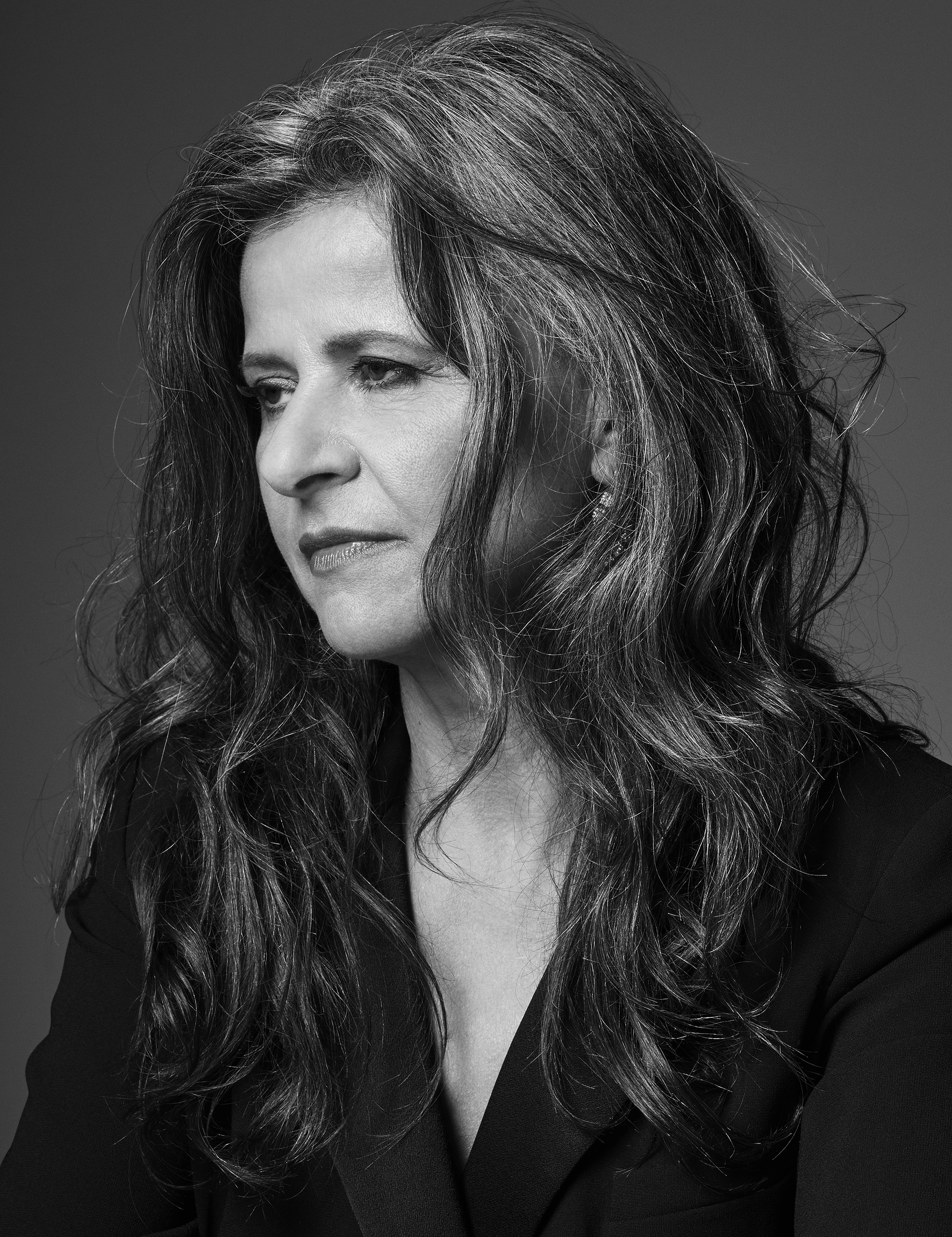 Tracey-Ullman-by-Robert-Ascroft-02